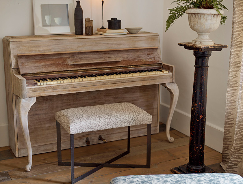 Piano stool in Spill Resistant Summer Clay Bark